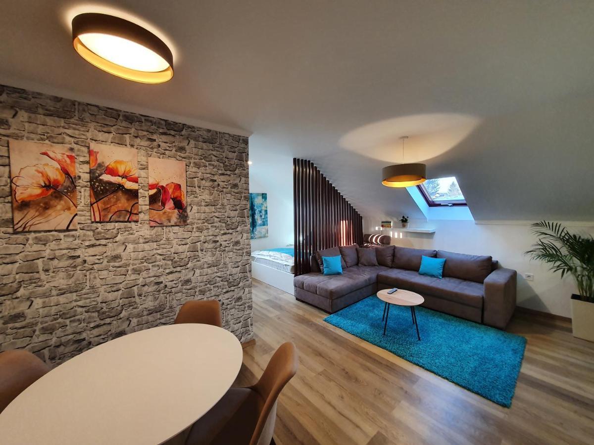 Reteskert Vendeghaz Es Apartman เบลาแพตฟอลวา ภายนอก รูปภาพ