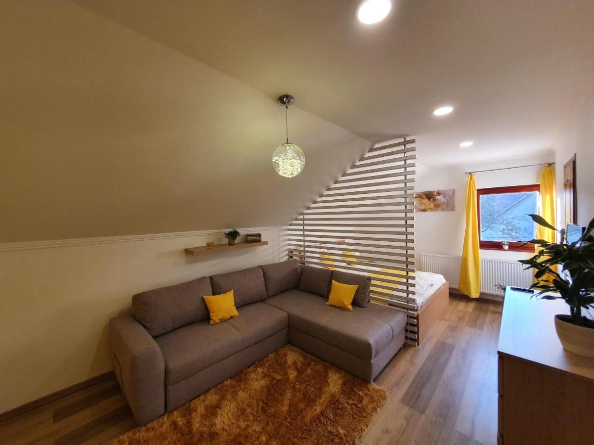 Reteskert Vendeghaz Es Apartman เบลาแพตฟอลวา ภายนอก รูปภาพ