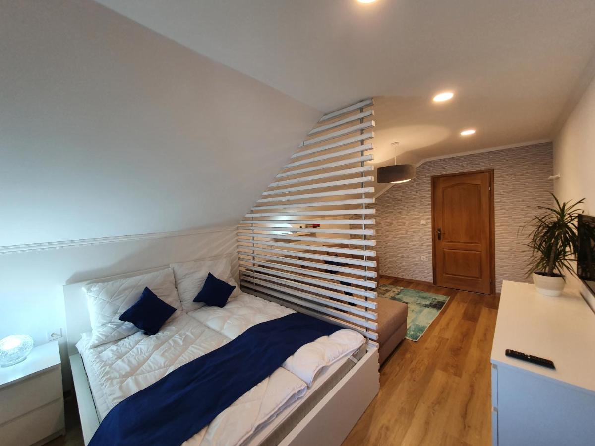 Reteskert Vendeghaz Es Apartman เบลาแพตฟอลวา ภายนอก รูปภาพ
